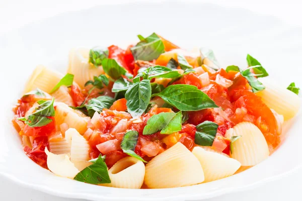 Pasta con tomate —  Fotos de Stock