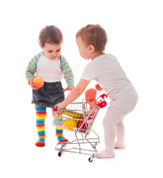 Los niños juegan en la tienda — Foto de Stock