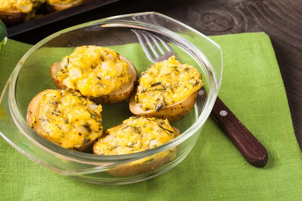 Patatas rellenas al horno —  Fotos de Stock