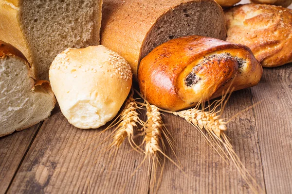 Types of bread — Stock Photo, Image