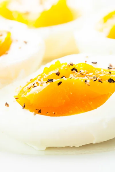 Fresh boiled eggs — Stock Photo, Image