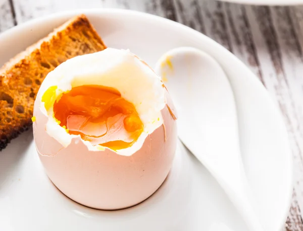 The soft-boiled egg — Stock Photo, Image