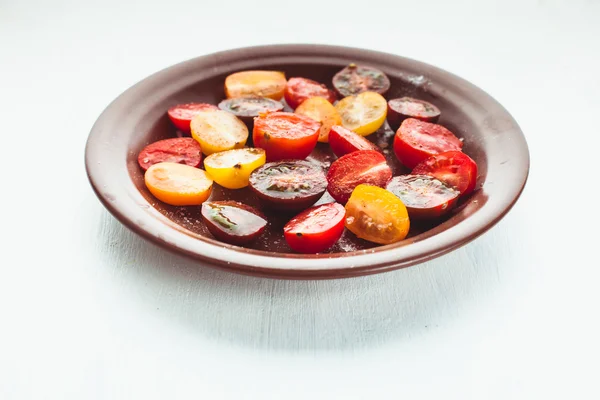 Verschillende soorten cherry tomaten — Stockfoto