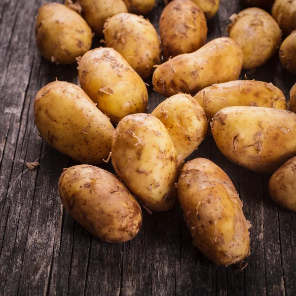 Aardappel geïsoleerd — Stockfoto