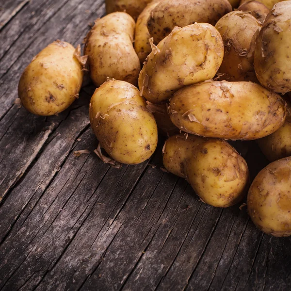 Aardappel geïsoleerd — Stockfoto