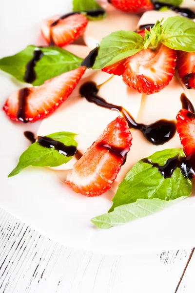 Salade de fraises — Photo