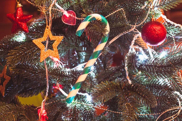 Piruleta en el árbol de Navidad —  Fotos de Stock