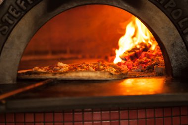 pizza pişirme