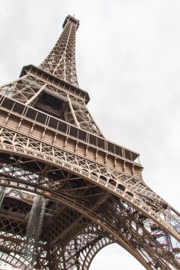 paris tour Eiffel