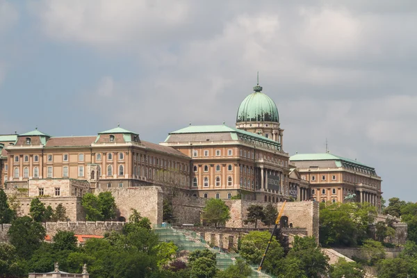 Historischer königlicher Palast in Budapest — Stockfoto