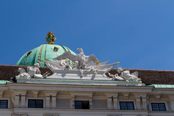 Палацу Хофбург і пам'ятник. Vienna.Austria. — стокове фото