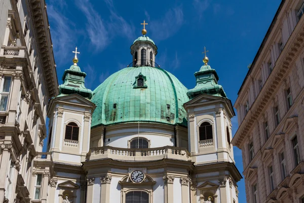 Viena, Áustria - famosa Peterskirche (Igreja de São Pedro ) — Fotografia de Stock