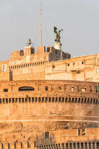 Mausoleum av Hadrianus, känd som castel sant'angelo i rom — Stockfoto