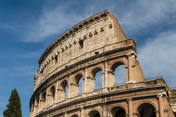 O Coliseu em Roma, Itália — Fotografia de Stock