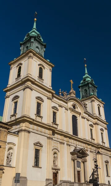 神聖な十字の教会 (kosciol swietego krzyza), ワルシャワ, ポーランド — ストック写真