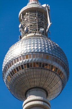 berlin mitte televizyon kulesi