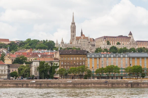 Iglesia Matthias en Budapest, Hungría — Foto de Stock