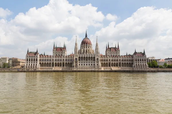 Boedapest, het gebouw van het Parlement (Hongarije) — Stockfoto