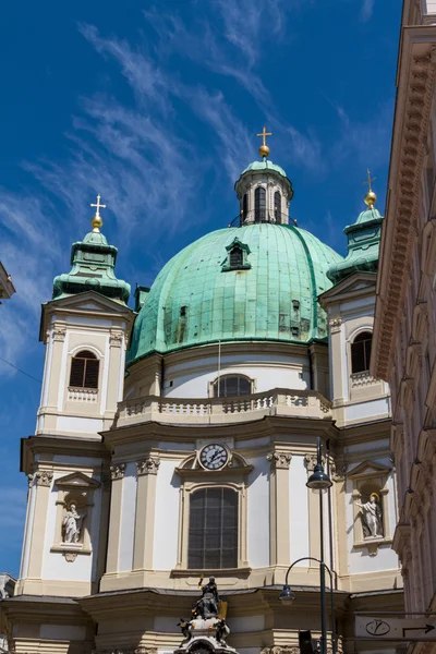 Vienna, Austria - famosa Peterskirche (Chiesa di San Pietro) ) — Foto Stock