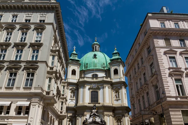 Viena, Austria - faimoasa Peterskirche (Biserica Sf. Petru ) — Fotografie, imagine de stoc