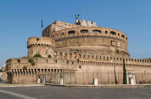 Mausoleum av Hadrianus, känd som castel sant'angelo i rom — Stockfoto
