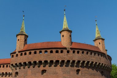 krakow - Avrupa, Polonya'nın en iyi korunmuş barbican kapısına