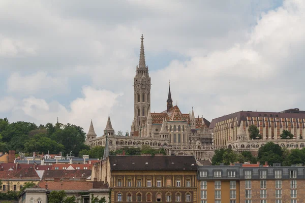 Matthias kirche in budapest, ungarisch — Stockfoto