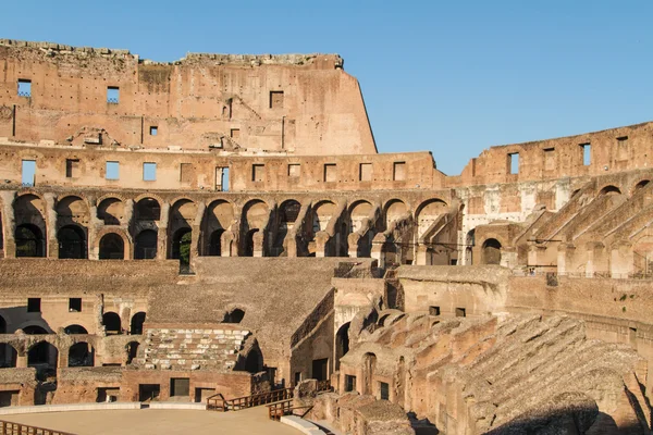 Roma 'da kolezyum, İtalya — Stok fotoğraf