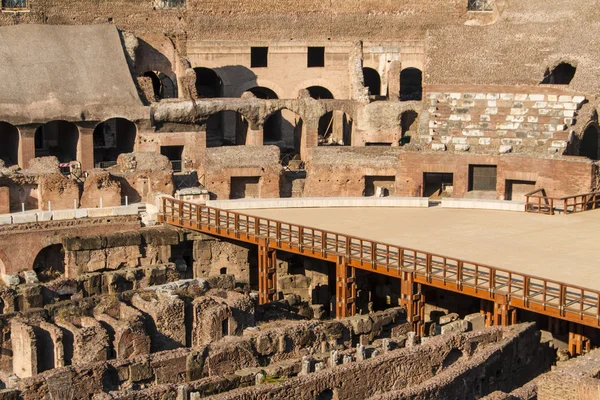 Colosseum in rome, italie — Photo