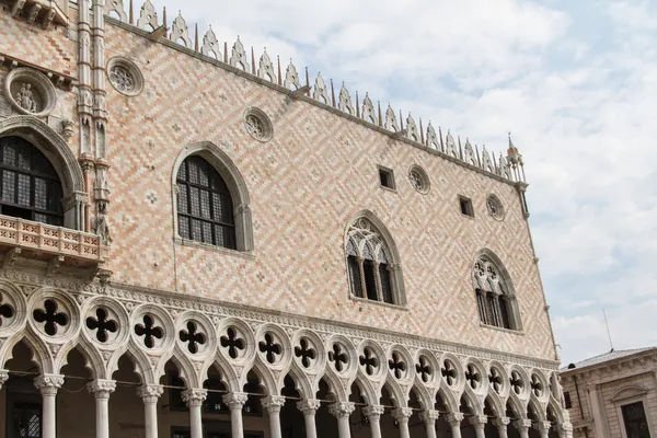 Doge 's Palace, Saint Marks Square, Veneza, Itália — Fotografia de Stock