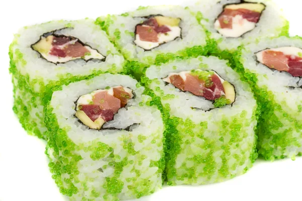 Tobiko baharatlı maki sushi - sıcak rulo tobiko çeşitli tip ( — Stok fotoğraf
