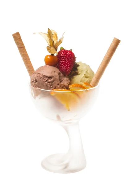 Jogurt i lodów czekoladowych w misce z bliska — Zdjęcie stockowe