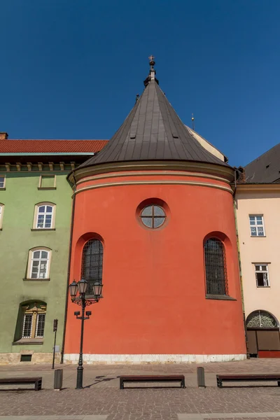 Byggnaderna på lilla torget i gamla stan i krakow — Stockfoto