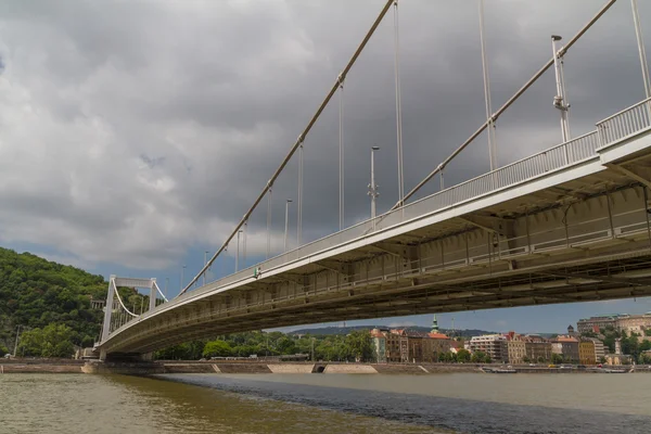 Budapeşte, Macaristan 'da köprü — Stok fotoğraf