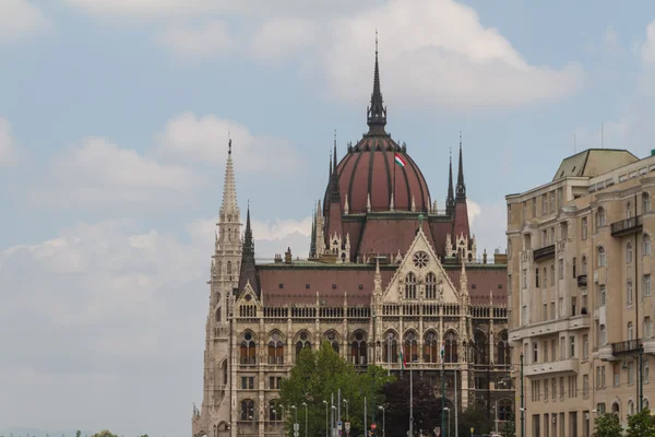 Budapest, das Parlamentsgebäude (ungarisch) — Stockfoto