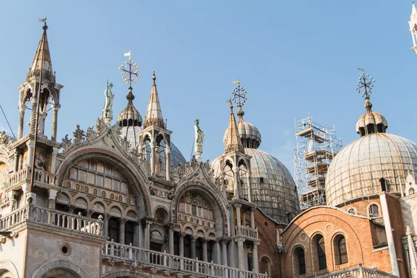 Basílica de San Marcos, Catedral, Estatuas de la Iglesia Mosaicos Detalles —  Fotos de Stock