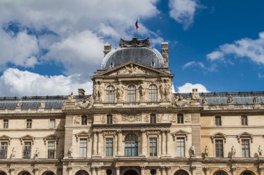 Paris - Haziran 7: louvre louvre müzesinde 7 Haziran 2012 tarihinde bina