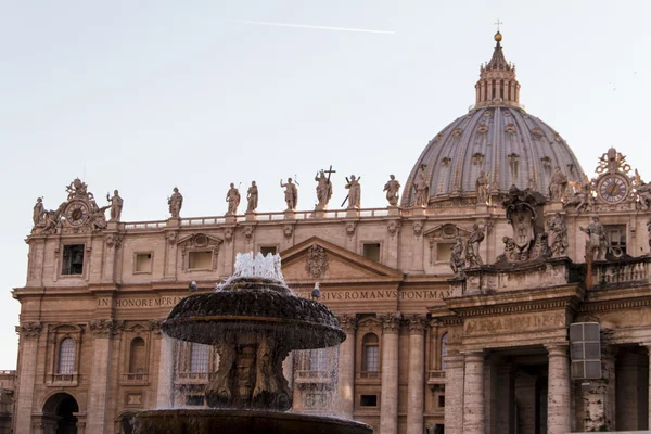 Basílica de São Pedro, Vaticano, Roma, Itália — Fotografia de Stock