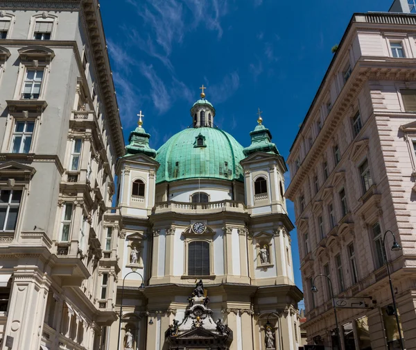 Viena, Áustria - famosa Peterskirche (Igreja de São Pedro ) — Fotografia de Stock
