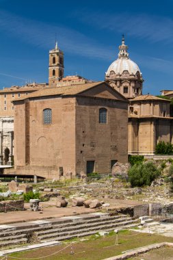 Roma harabeleri, forum