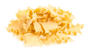çiğ sarı İtalyan makarna