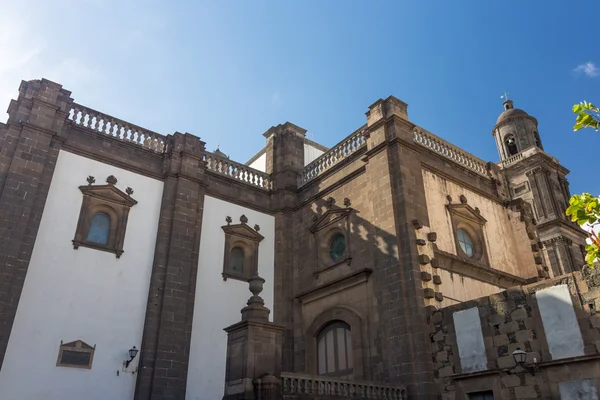 Kathedraal van Canarische eilanden, plaza de santa ana in las palmas de — Stockfoto