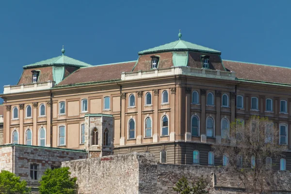 Historischer königlicher Palast in Budapest — Stockfoto