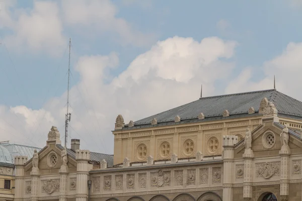 Typische gebäude 19. jahrhundert in buda burg viertel von budapest — Stockfoto