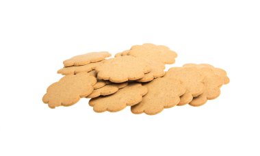 Beyaz arka planda izole edilmiş tatlı kurabiyeler.