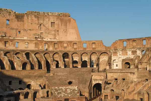 Roma 'da kolezyum, İtalya — Stok fotoğraf