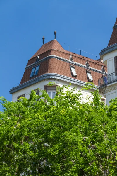 Typowych budynków XIX wiecznej w zamku buda dzielnicy Budapesztu — Zdjęcie stockowe