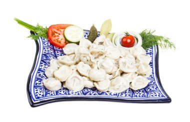 geleneksel Rus yemeği - mantı kase