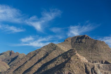 Kayalıklarla Los Gigantes (Acantilados de los Gigantes) Tenerif