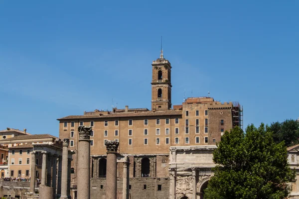 Ruínas romanas em roma, fórum — Fotografia de Stock